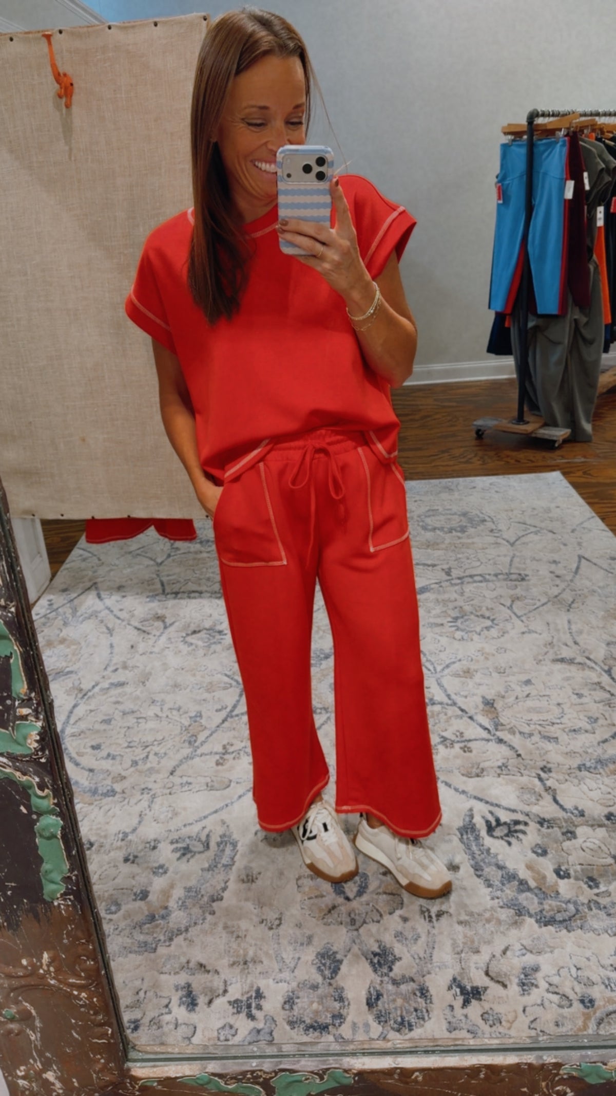 Contrast stitch scuba set