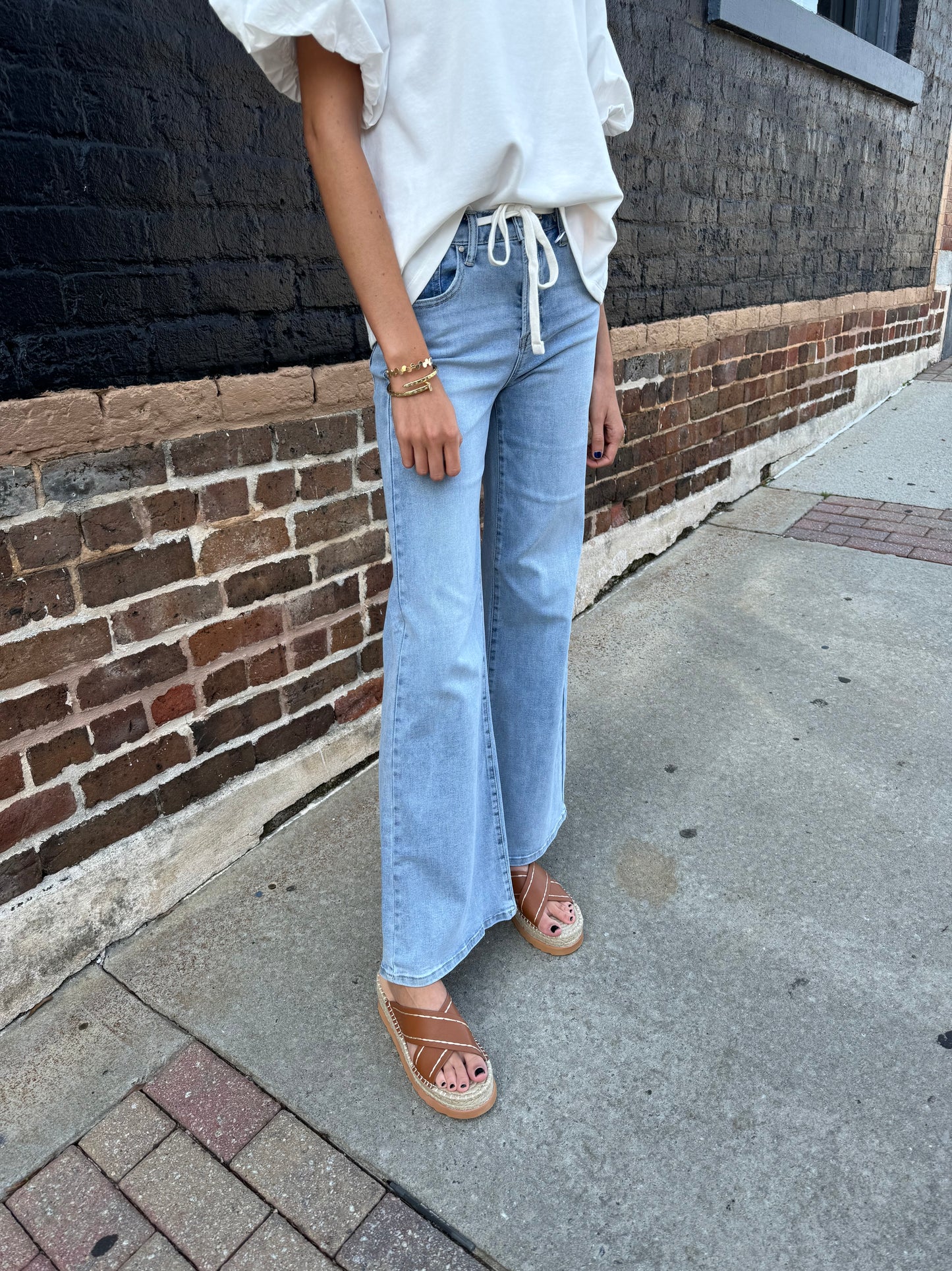Drawstring wide leg jeans