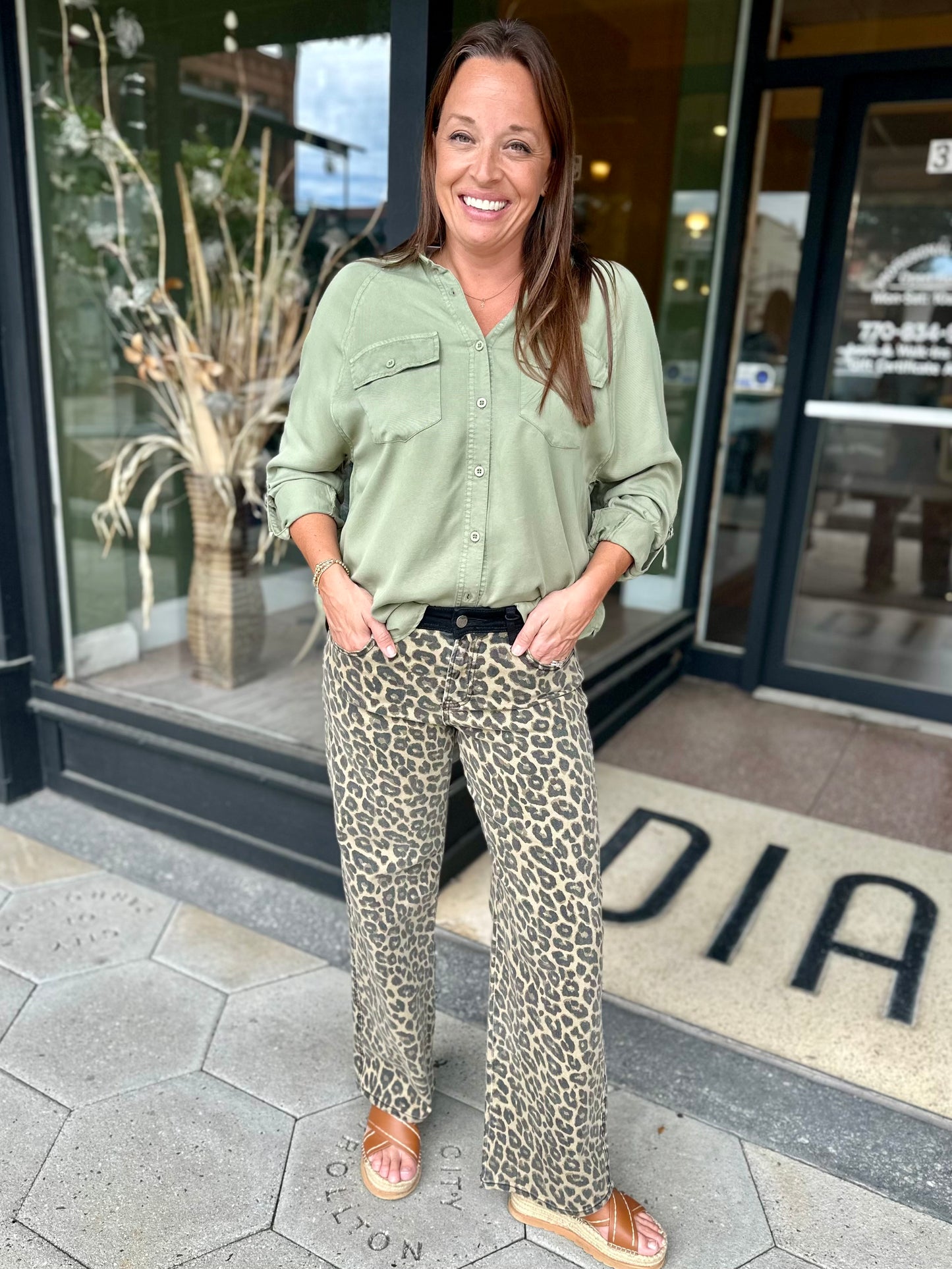 Risen leopard wide leg jeans