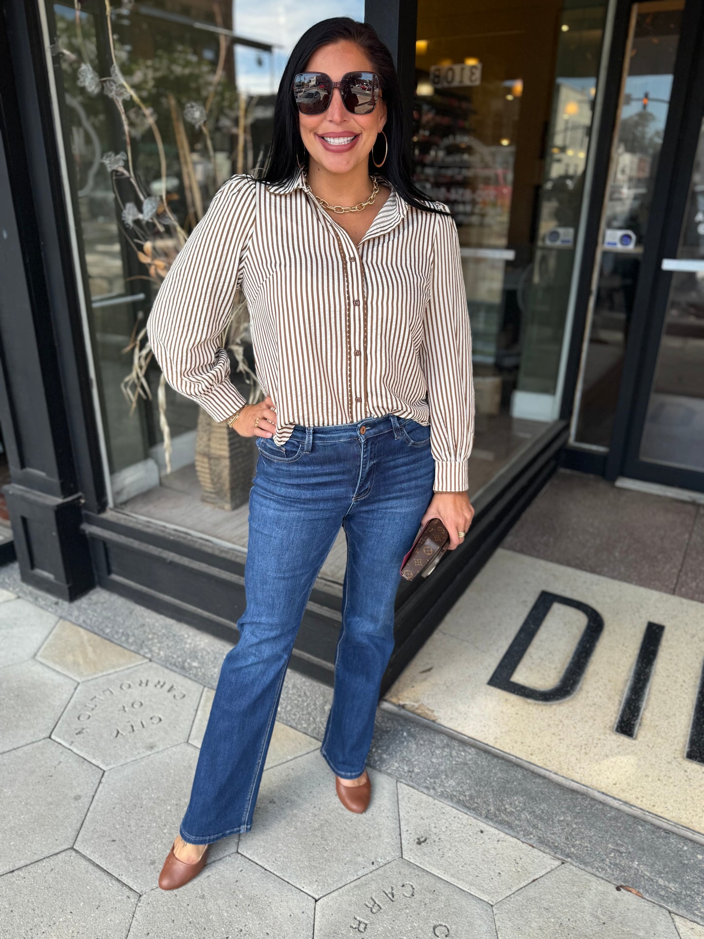 Mocha scallop trim top