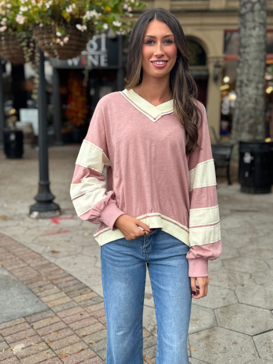 Rose contrast v-neck pullover