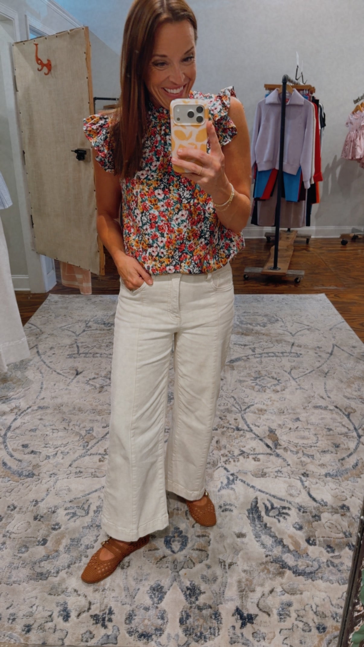 Risen ecru cropped jeans